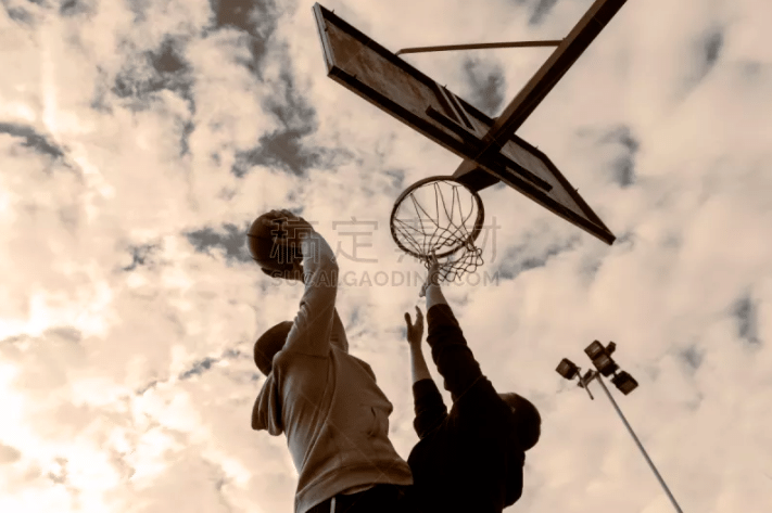 山东泰山足球俱乐部：中超首支积分1500分球队的荣耀之路